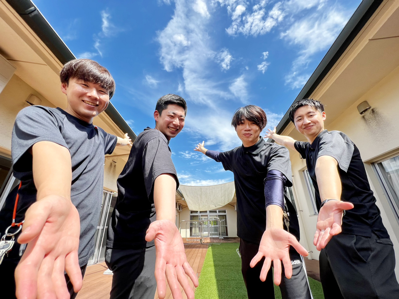 Qbo写真（おおなろ男性4人）